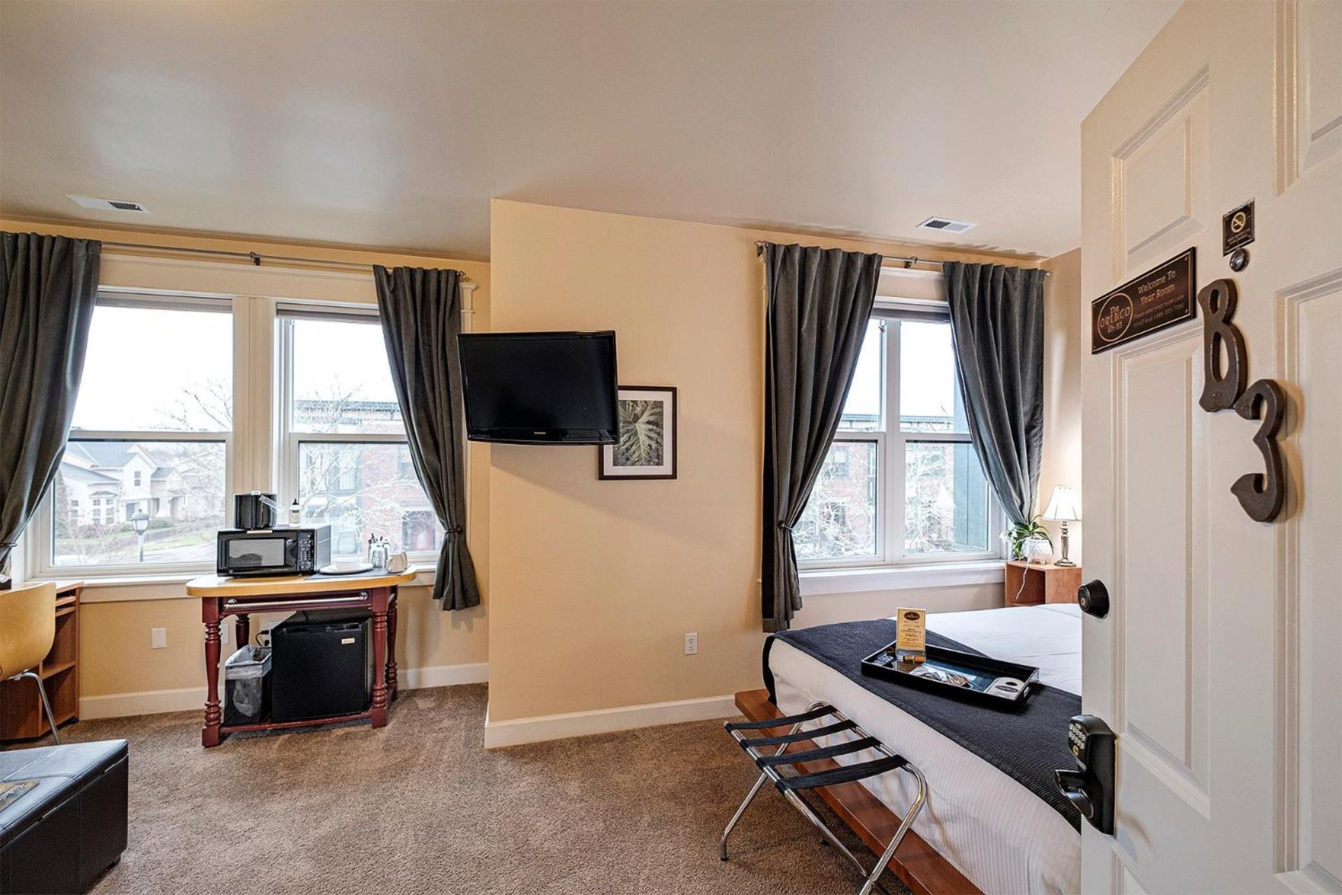 The Orenco Station Hotel Хилсборо Экстерьер фото