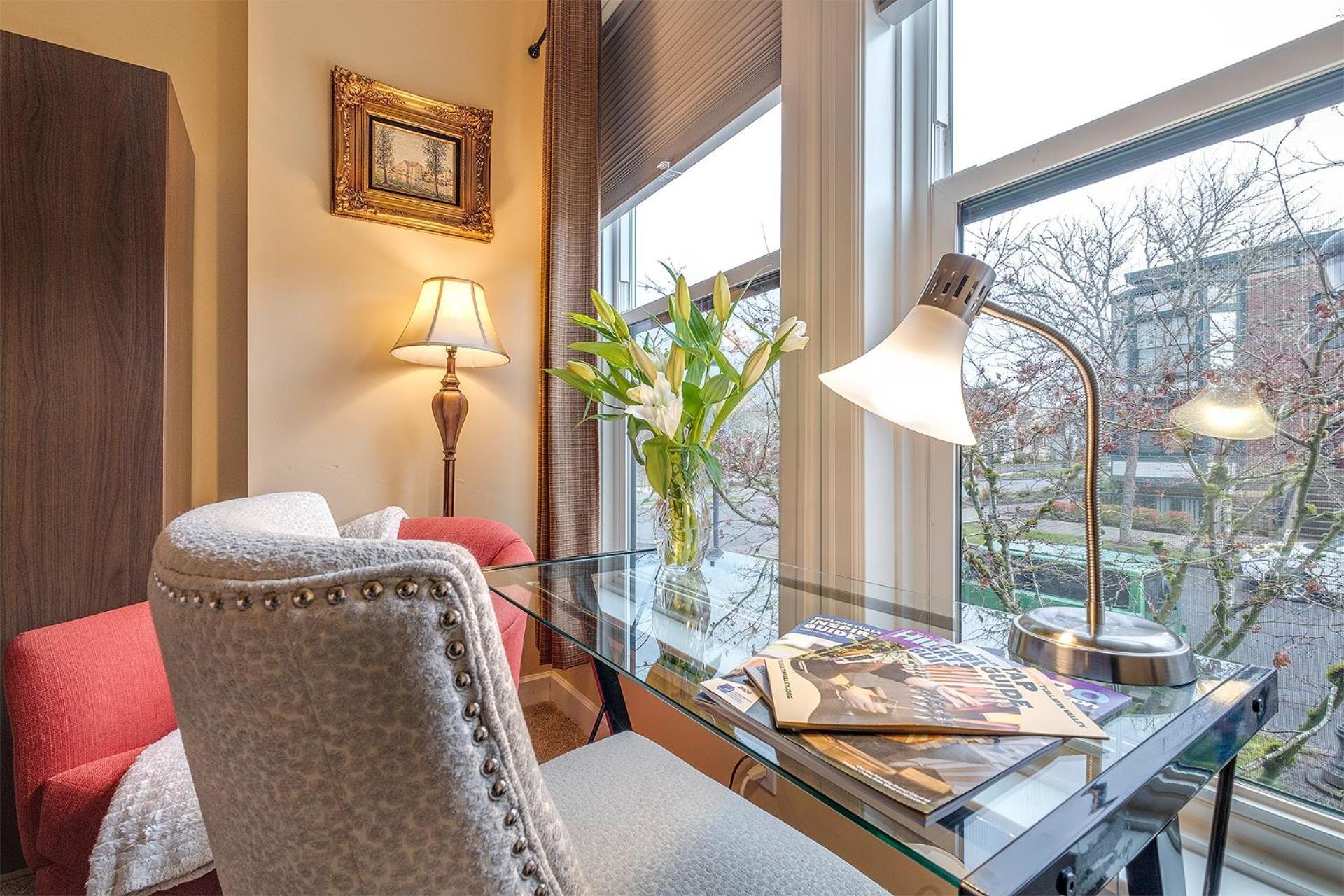 The Orenco Station Hotel Хилсборо Экстерьер фото